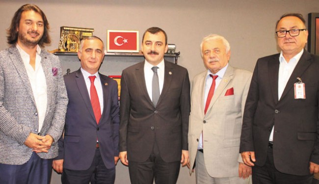 Gazetecilerden Çolakoğlu’na ziyaret..