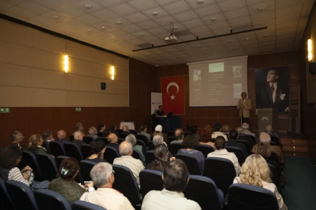 Mersin'de kent kimliğini güçlendiren söyleşi