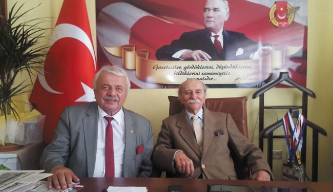 Duayen gazeteciden EGD'ye destek ziyareti..