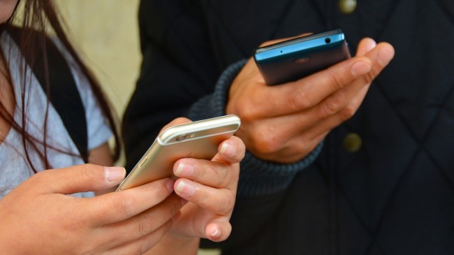 Öğrenciye ÖTV'siz akıllı telefon! Modeller belli oldu...