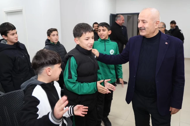 Başkan Zinnur Büyükgöz, Gebzeli genç sporcularla buluştu