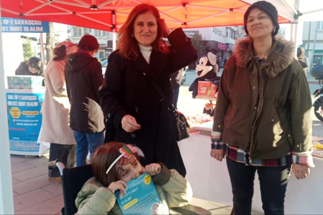 Edirne Keşan'da gönüllü öğretmenlerden SMA hastası Melek'e destek
