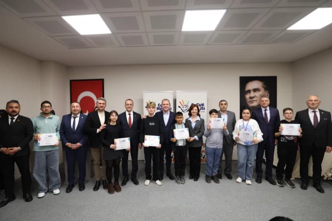 Mersin'de Çocuk Meclisi'nin son toplantısı yapıldı
