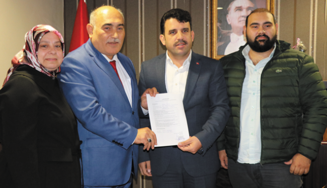 Başvuruyu ailesiyle birlikte yaptı..