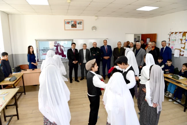 Malatya'da Başkan Er öğrencilerle buluştu