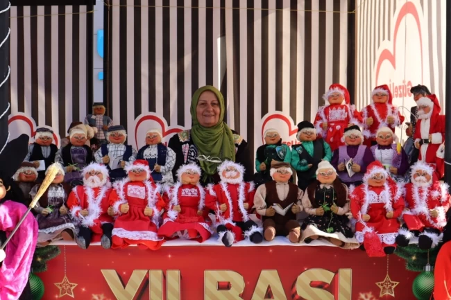 İzmit'te 'Yılbaşı İyilik Pazarı' başladı