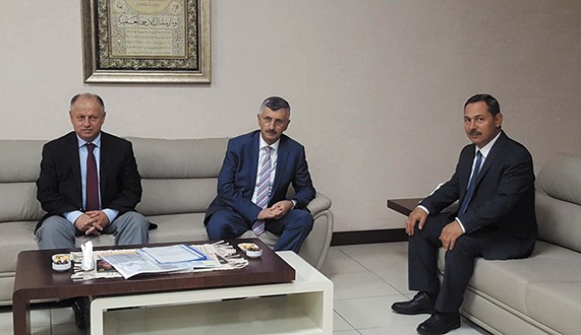 Vali Bektaş'tan, Başkan Uysal'a ziyaret..