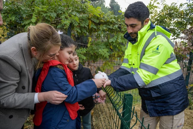 İzmir'de Patili Dostumuz Projesi engelli çocukların hayatına dokundu