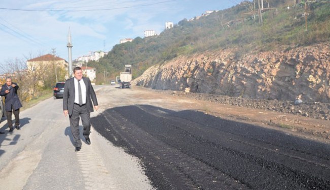 Mollabey yolu asfaltlanıyor!..