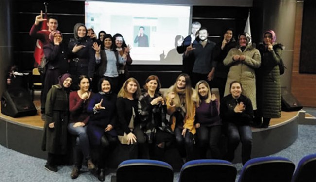 Hastane personeline işaret dili eğitimi..