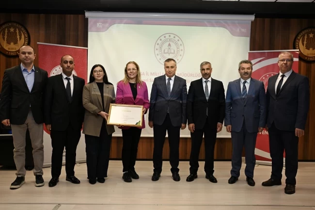 Sıfır atıkta Bursa birincisi İnegöl'e çevre beratı