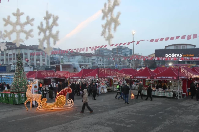 Ankara Keçiören'de kadın emeği yeni yıl pazarına yoğun ilgi