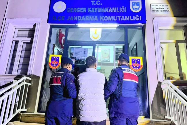 Adıyaman'da Jandarma zehir tacirlerine nefes aldırmıyor