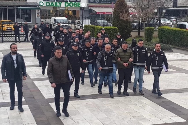 Düzce'de dev silah kaçakçılığı operasyonu: 6 gözaltı