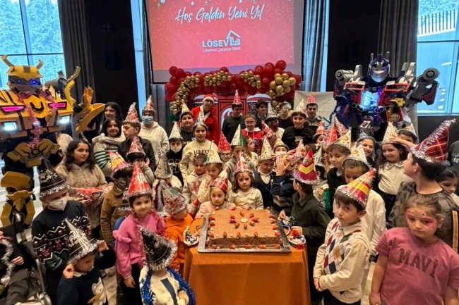 LÖSEV'den Bursa'da lösemili çocuklara yeni yıl umudu