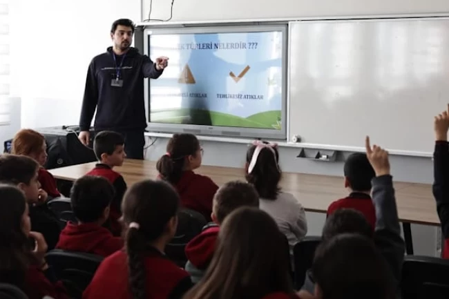 Kütahya Belediyesi'nden öğrencilere 'sıfır atık' bilinci