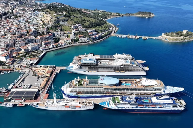 Kuşadası kruvaziyer sezonunu lider kapattı