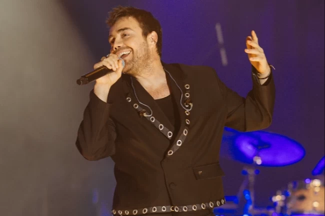 Murat Dalkılıç'tan yeni yıla müzik dolu merhaba