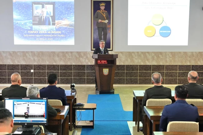 Ege Ordusu ve DEÜ'den "Yapay Zekâ ve İnsan" paneli