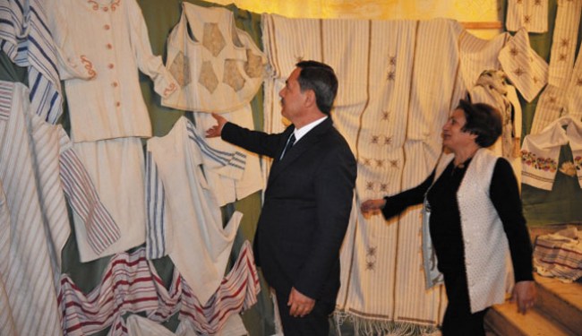 Geçmişten Günümüze Kadar Elpek Bezi…