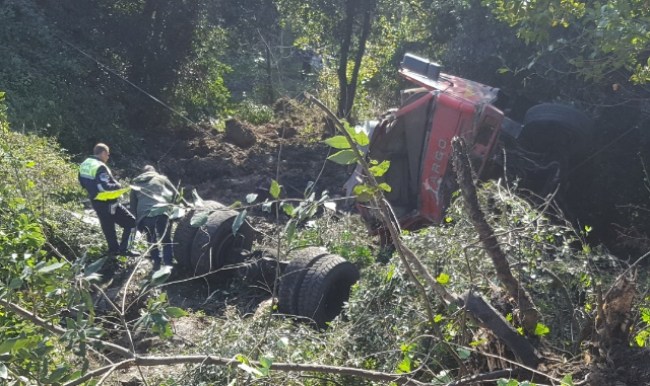 Freni boşaldı, uçuruma uçtu..