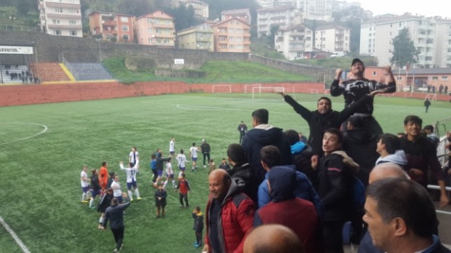 Karakartal, Ereğli'de çakıldı!..