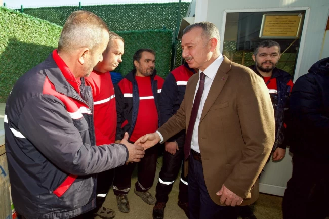 Kocaeli'de Başkan Büyükakın'dan sanayiye destek ziyareti