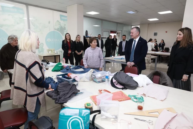 Kocaeli'de Başkan Büyükakın'dan KO-MEK'e ziyaret