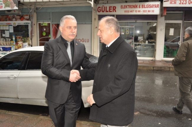 Kaymakam Çorumluoğlu'ndan MHP'ye ziyaret..