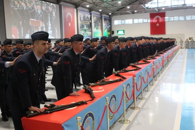 Kütahya'da 50. dönem uzman erbaş adayları yemin etti