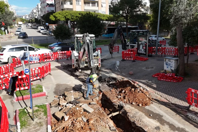 ASAT Muratpaşa'da içme suyu altyapısını yeniliyor