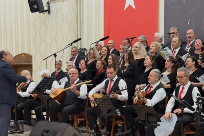 Kocaeli Gölcük'te Türk Halk Müziği rüzgarı