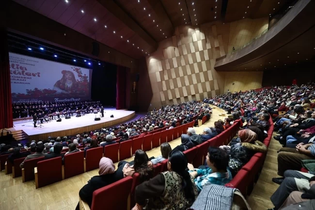 Denizli'de ‘Gelin Türküleri' konseri büyük beğeni topladı