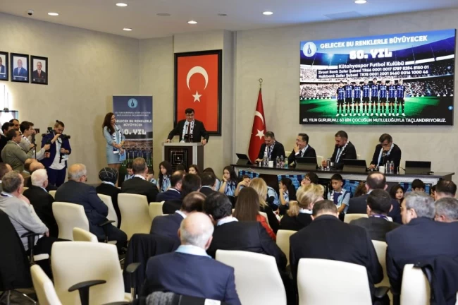 Gelecek Mavi Şimşek'in renkleriyle büyüyecek