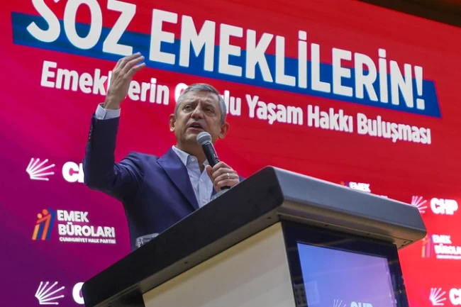 Özgür Özel: "Emekli artık zam değil; sandık istiyor"