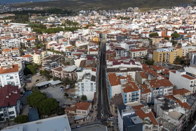 İzmir Büyükşehir'den Seferihisar'a konforlu cadde