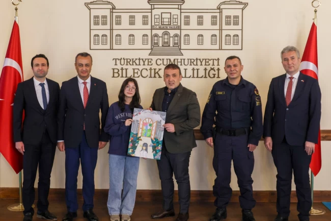 Bilecik'te küçük ressam büyük başarıya imza attı