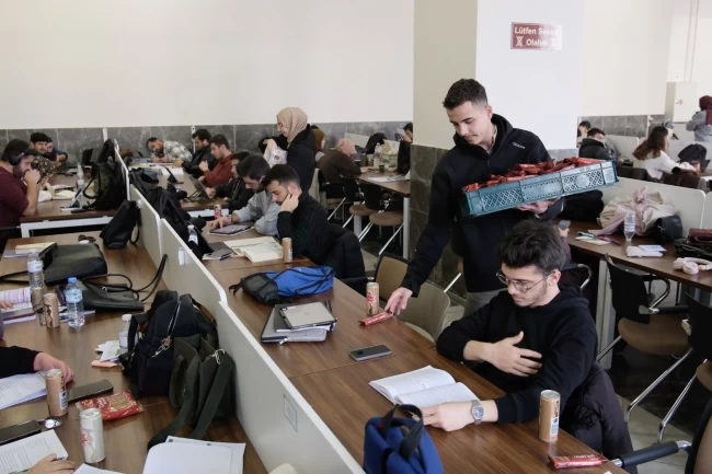 Konya Büyükşehir'den öğrencilere final morali