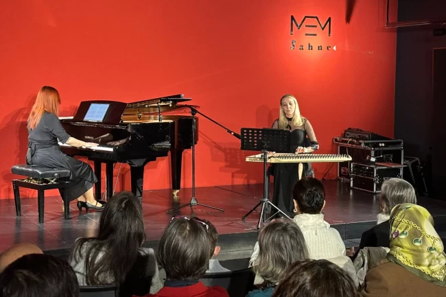 Nilüfer MEM'de kanun ve piyano yankılandı