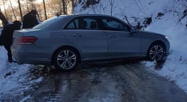 Salih Kumaş kaza geçirdi…