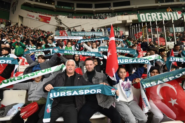 Bursa Osmangazi'de 90 çocuk daha yeşil beyazlı oldu