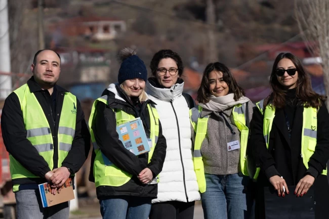 İzmir'de 'Toprağın Genç Aklı' projesi Kiraz'dan başladı