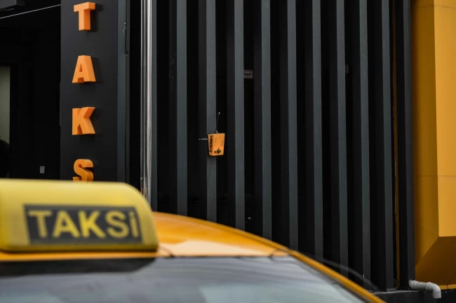 Ankara'da taksi durakları yenileniyor