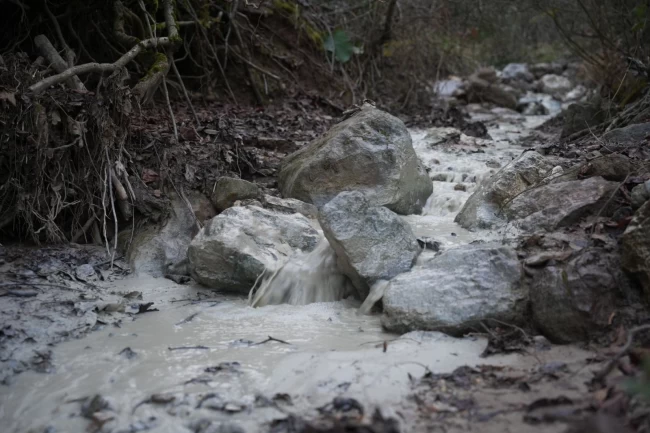 Yenişehir Kirazlıyayla'da binlerce ton kimyasal doğaya karıştı!