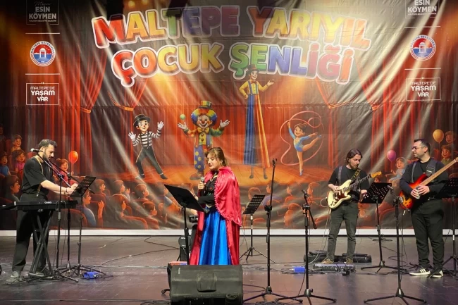 İstanbul Maltepe'de yarıyıl şenliği sürüyor