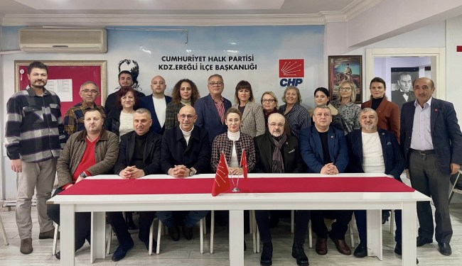 CHP’ye dönen meclis üyeleri ilçe örgütünü ziyaret etti