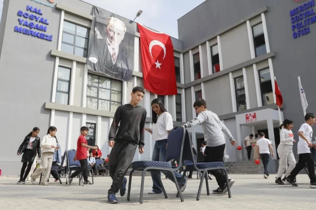 Mersin'in sosyal politikaları Türkiye'ye örnek oluyor