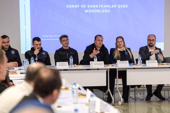 İzmir esnafı için ortak akıl masası