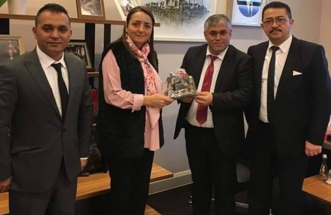 Saadet Oruç'u ziyaret ettiler..