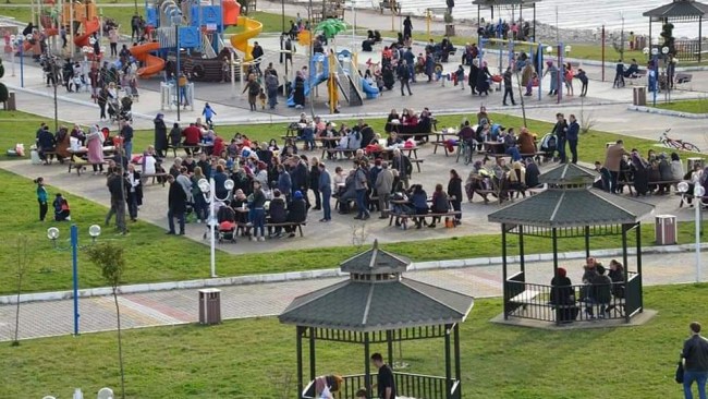 Vatandaştan Uzun'a cevap!.. Sahil doldu, taştı..